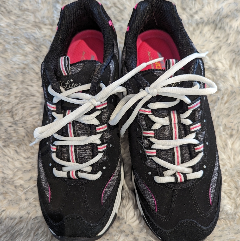 Sketchers DeLights Athletic Shoes